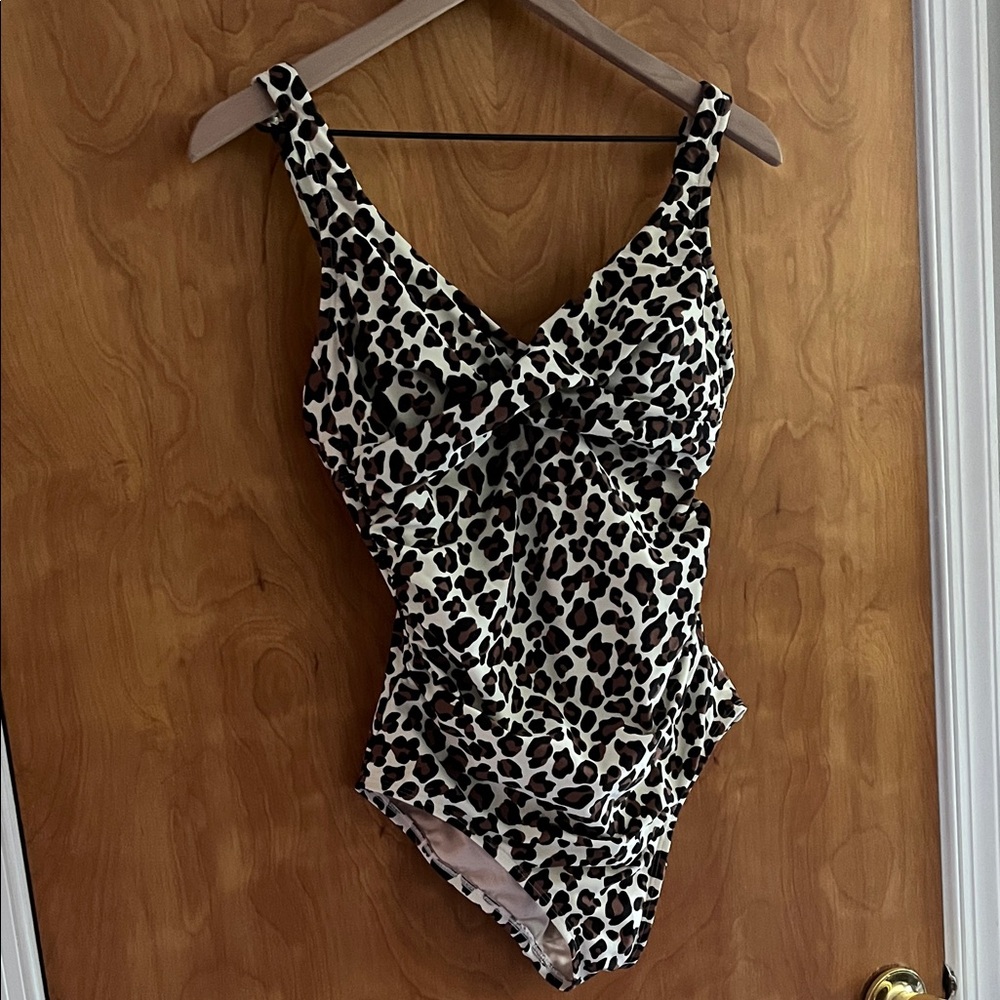 Kona Sol Leopard Print One Piece Swimsuit